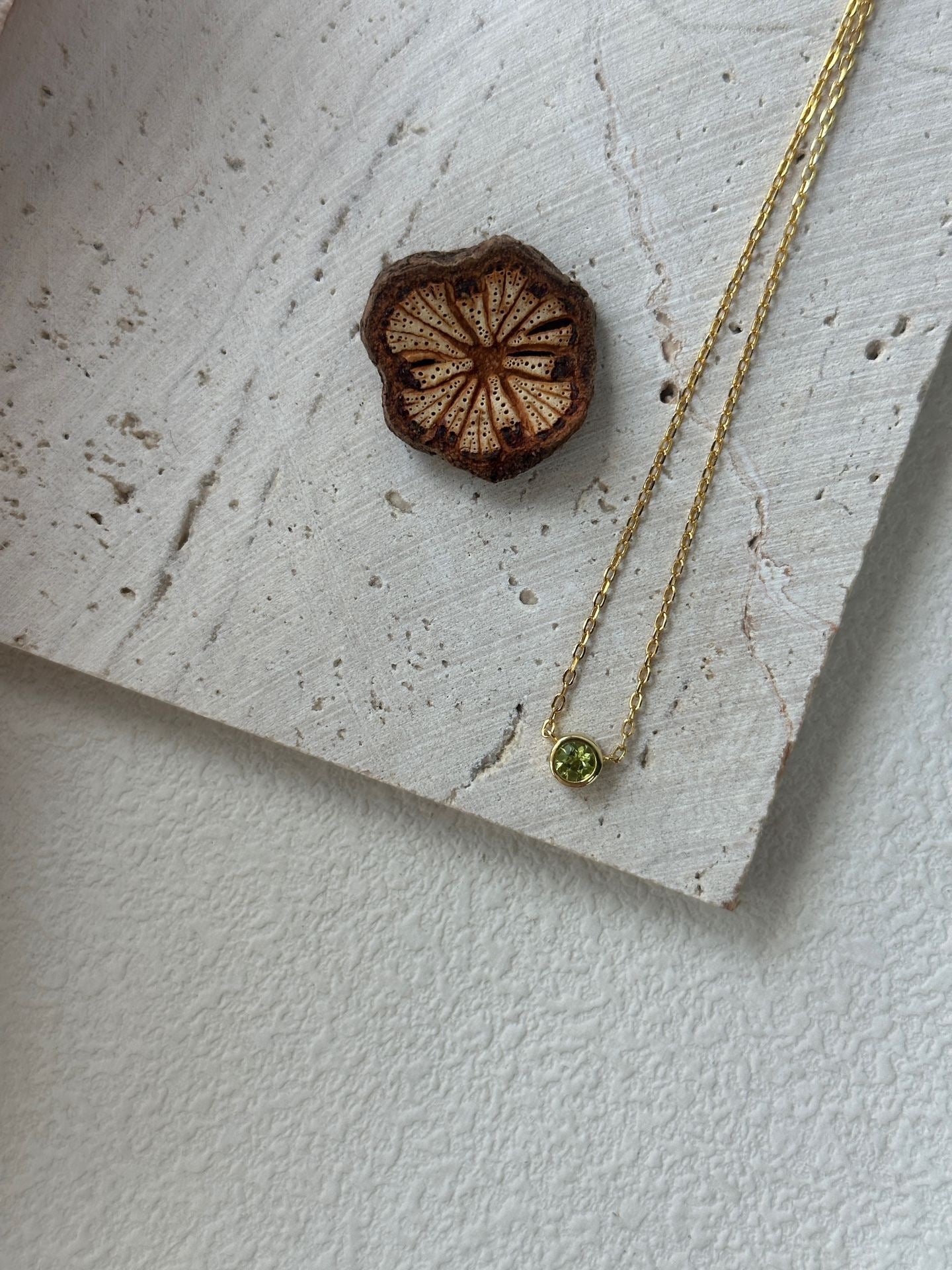 Natural Peridot Necklace – High Clarity, Fine Cut – 18K Gold-Plated 925 Sterling Silver, 40–45cm Adjustable