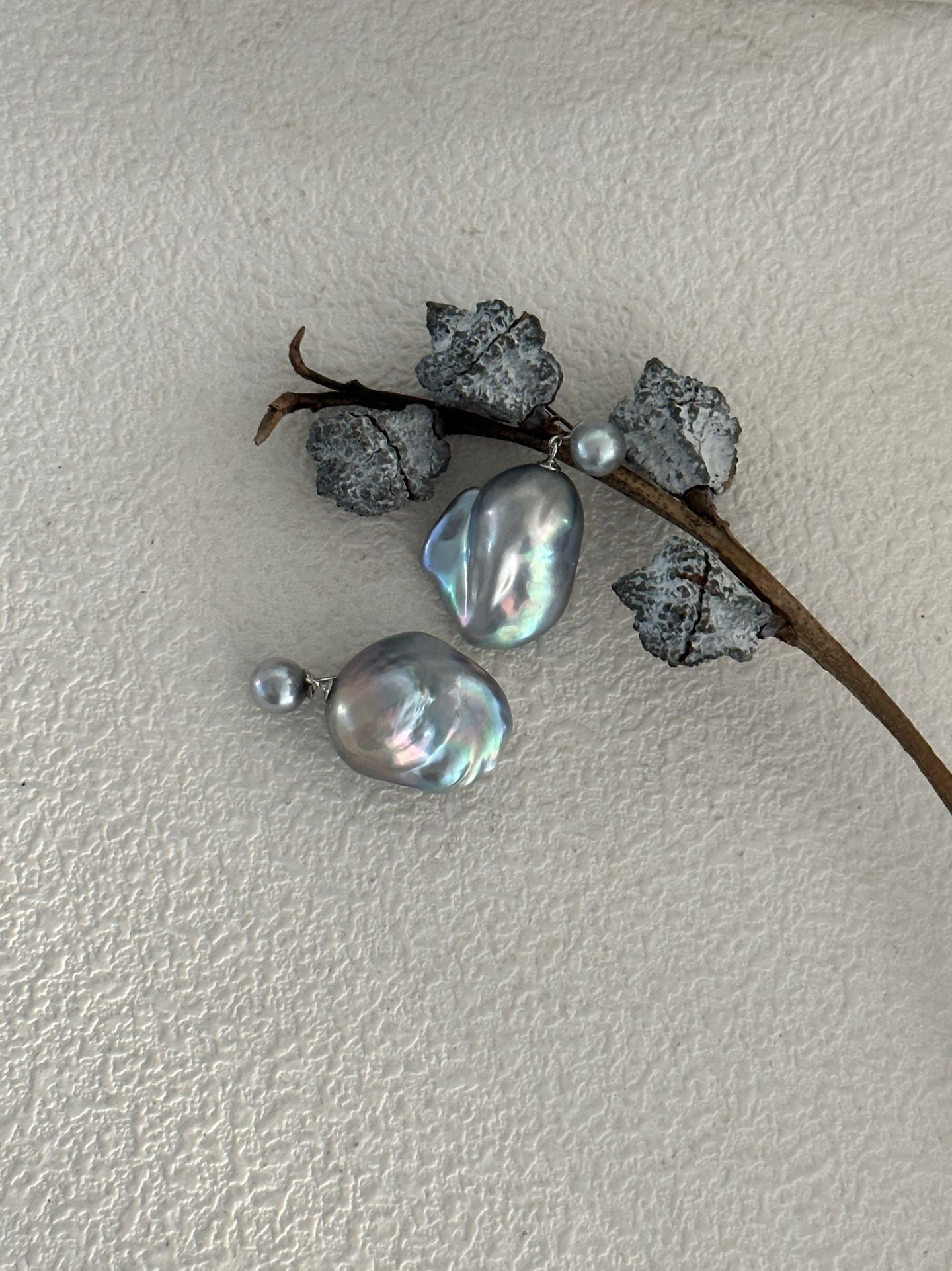 Gray Baroque Pearl Earrings | Freshwater and Saltwater Pearl Drop Design