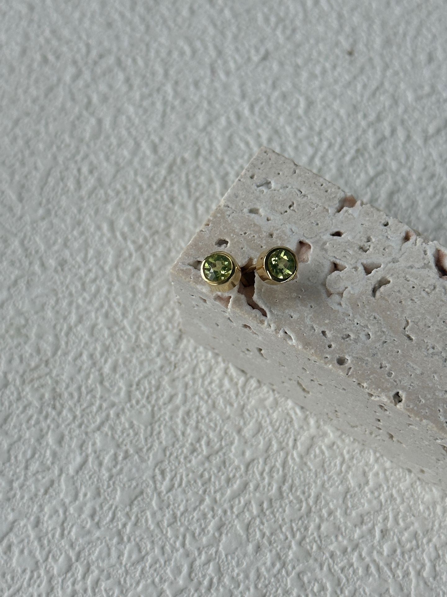 Natural Peridot Stud Earrings – High Clarity, Fine Cut – 18K Gold-Plated Sterling Silver
