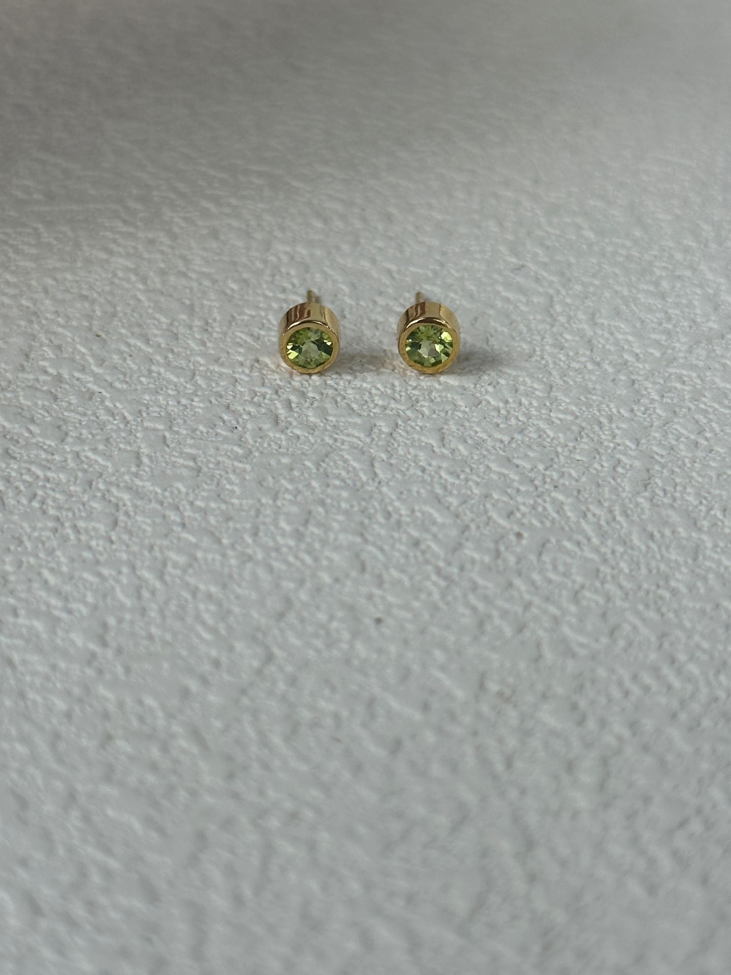 Natural Peridot Stud Earrings – High Clarity, Fine Cut – 18K Gold-Plated Sterling Silver