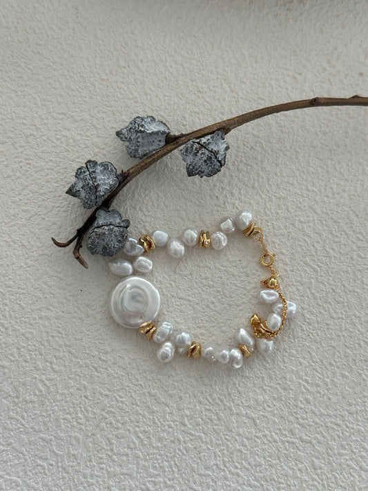 Keshi Baroque Pearl Bracelet | 18K Gold-Plated Silver Clasp & Gold-Plated Copper