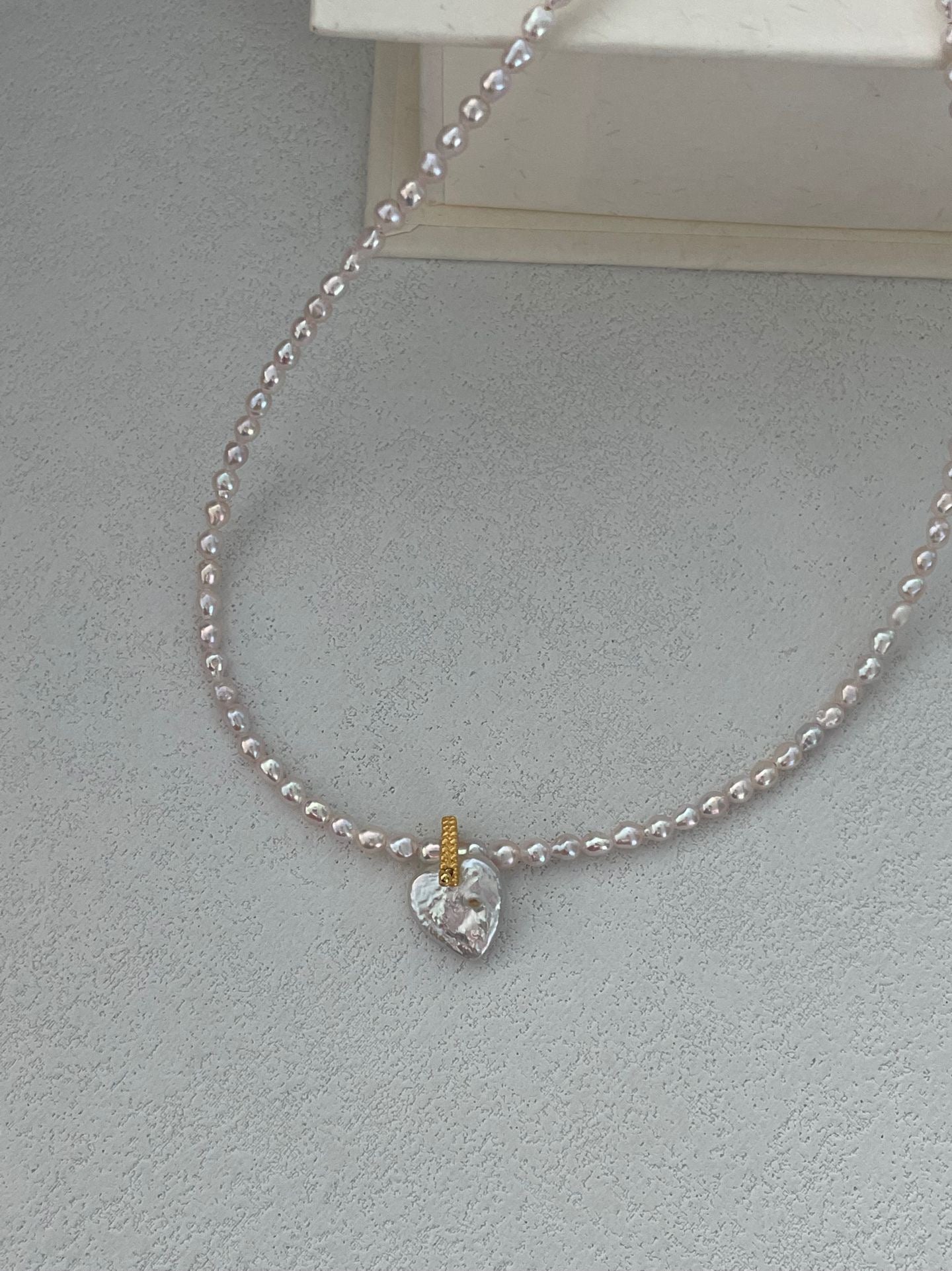 Sakura Pink Seed Bead Necklace with Detachable Heart-Shaped Baroque Pearl Pendant | 18K Gold Vermeil | 39+5cm Adjustable