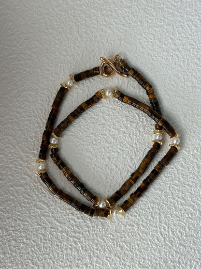 Caramel Tiger Eye & Pearl Necklace for Early Autumn | 16‘’ Adjustable | 18K Gold Vermeil Clasp & Copper Gold-Plated Accents
