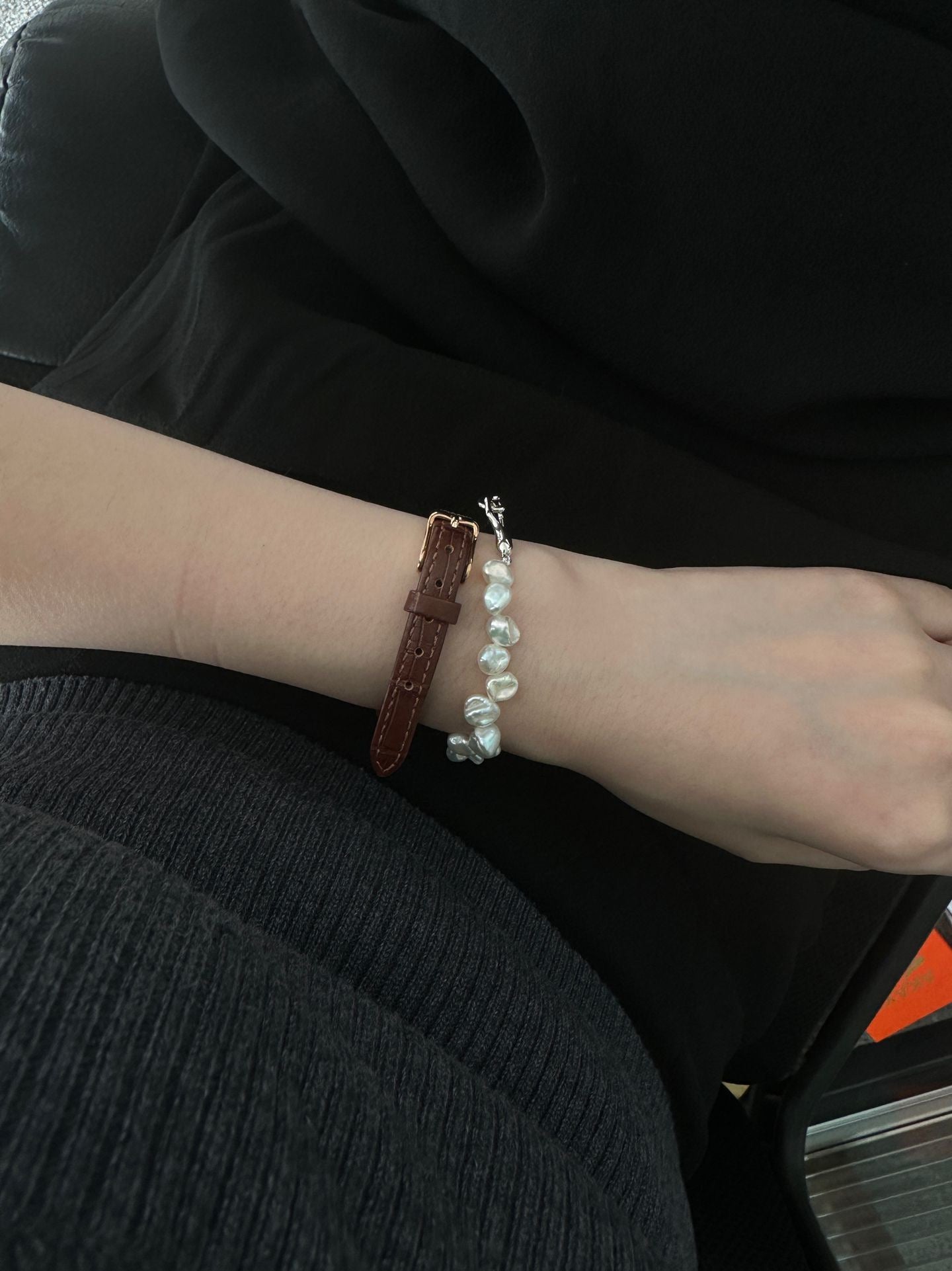 Baroque Pearl & White Gold-plated Silver Bangle Bracelet | Fixed Size | Elegant Minimalist Jewelry