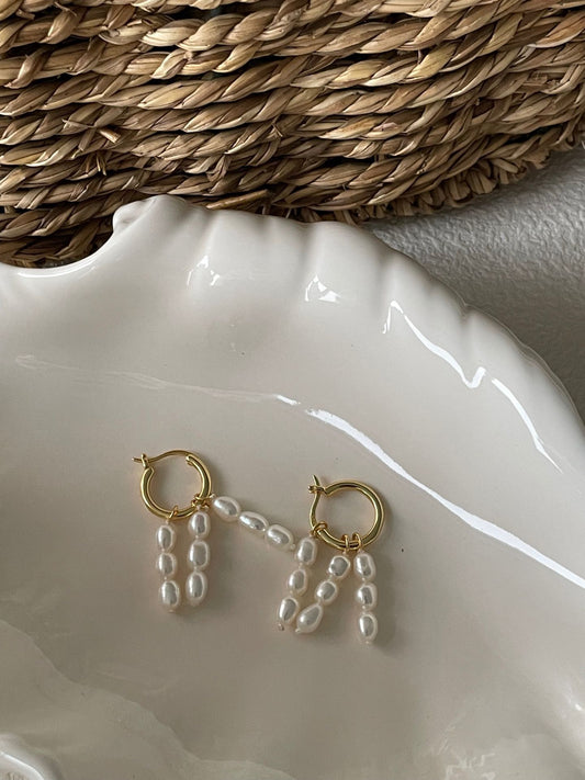 Baroque Pearl Rain Drop Earrings | 18K Gold | Elegant Dangle Jewelry