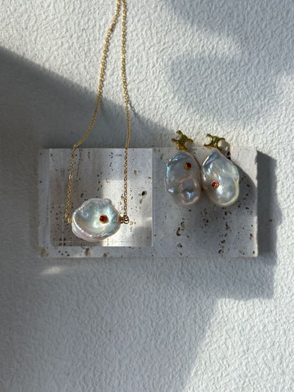 Petal Pearl Pendant Necklace with Ruby Inlay | 18K Gold-Plated Silver Chain
