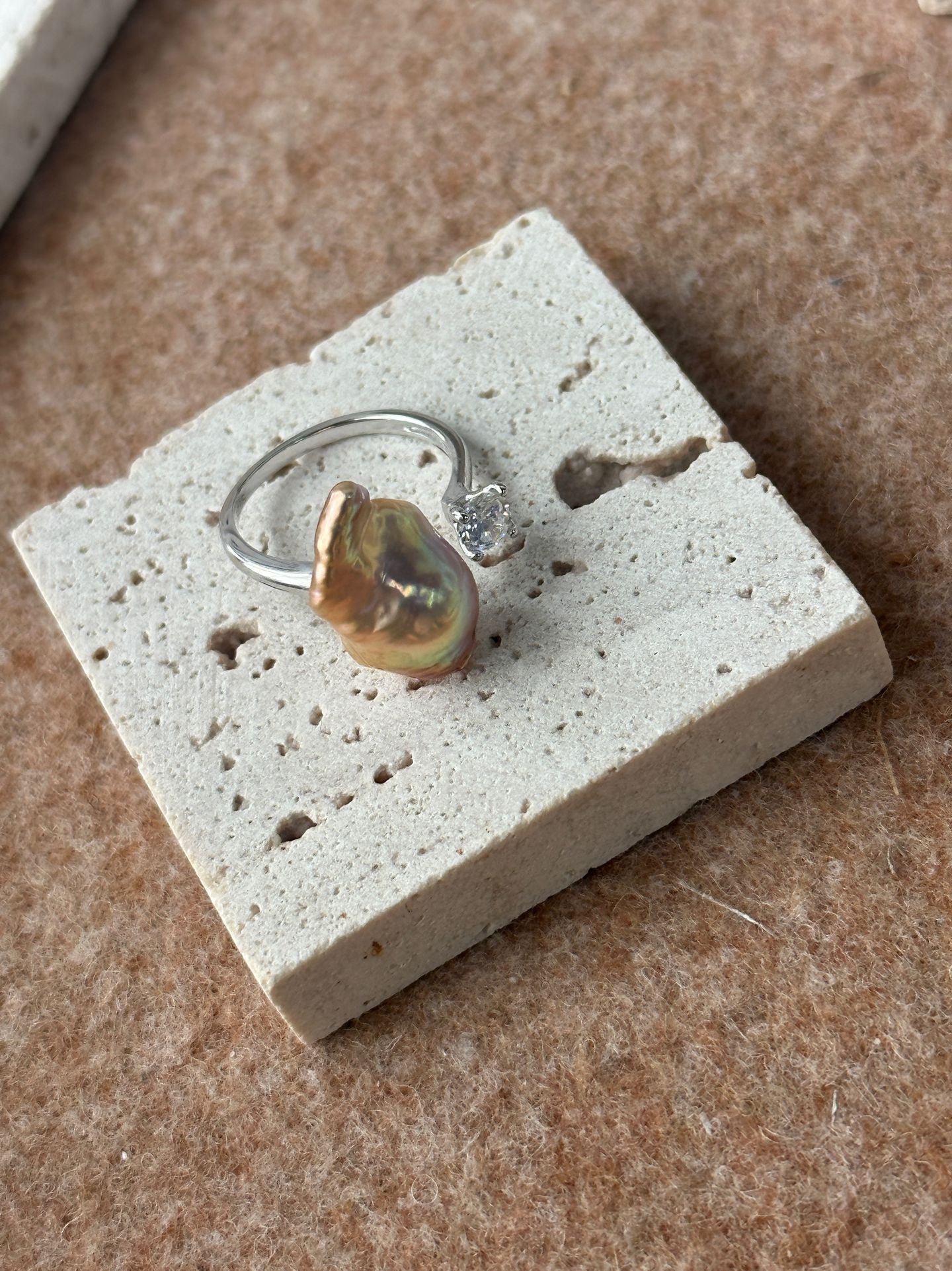 Zircon & Iridescent Baroque Open Ring | Adjustable