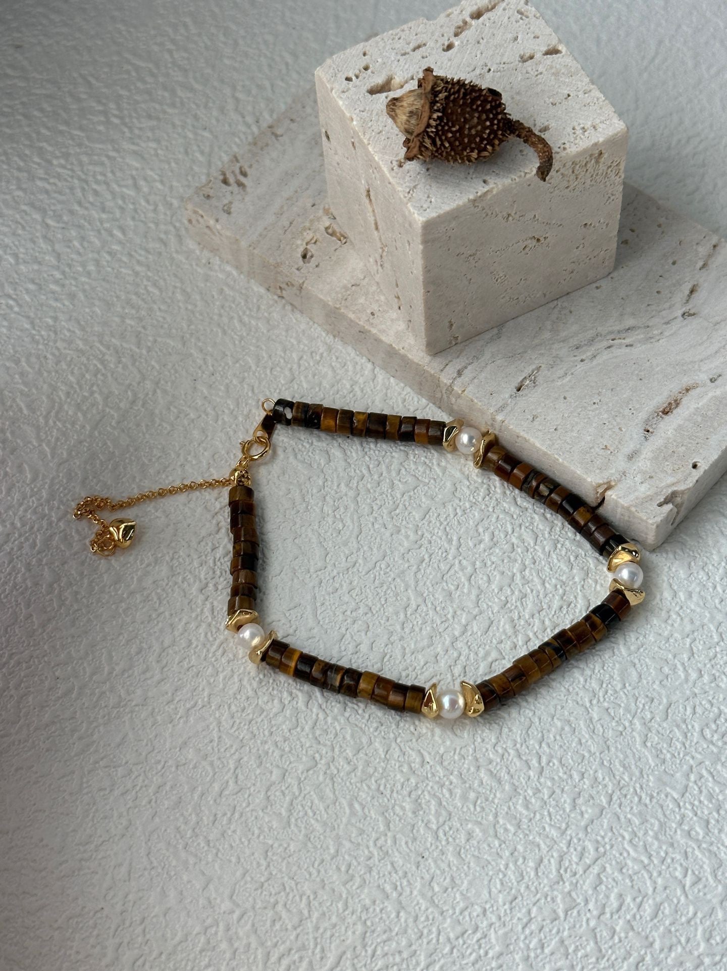 Caramel Tiger Eye & Pearl Bracelet | 14.5 + 5 cm Adjustable | Silver 18K Gold-Plated Clasp & Copper Gold-Plated Accents